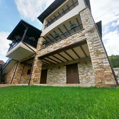 Villa Ira