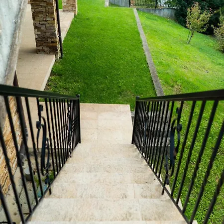 Villa Ira